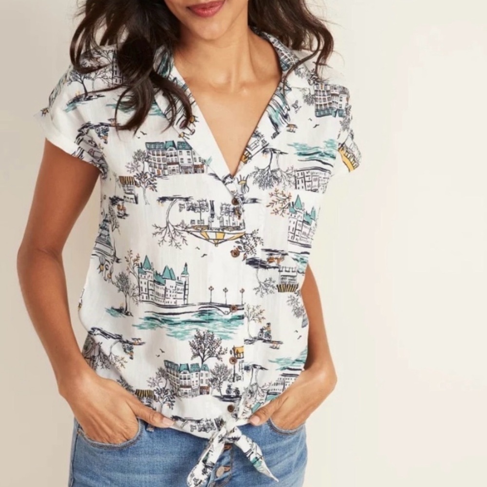 Old Navy Tie-Hem Resort Shirt - Medium. P